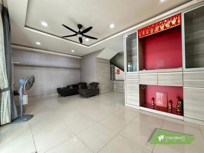 Cluster House for Sale in Bandar Parklands (Klang) - Teresa Teng - Living Room - PropertyGuru.com.my