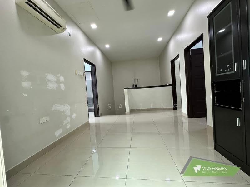 Cluster House for Sale in Bandar Parklands (Klang) - Teresa Teng - Living Room - PropertyGuru.com.my
