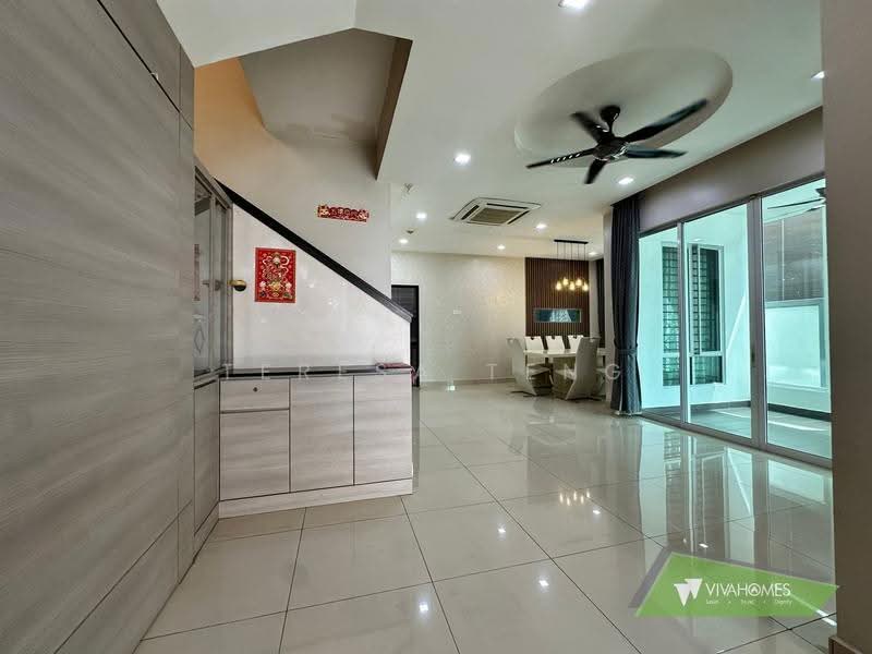 Cluster House for Sale in Bandar Parklands (Klang) - Teresa Teng - Living Room - PropertyGuru.com.my