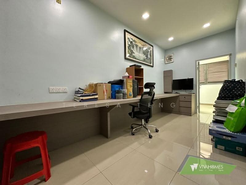 Cluster House for Sale in Bandar Parklands (Klang) - Teresa Teng - Study - PropertyGuru.com.my