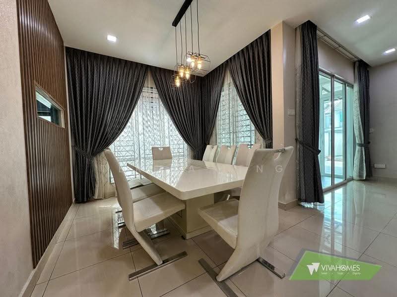 Cluster House for Sale in Bandar Parklands (Klang) - Teresa Teng - Dining Room - PropertyGuru.com.my