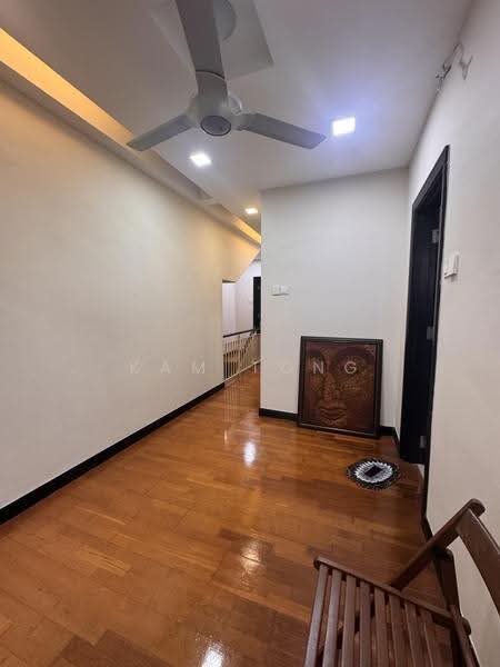 Kondominium untuk Disewa di Adora Courtyard Apartments - Kam Tong - Corridor - PropertyGuru.com.my