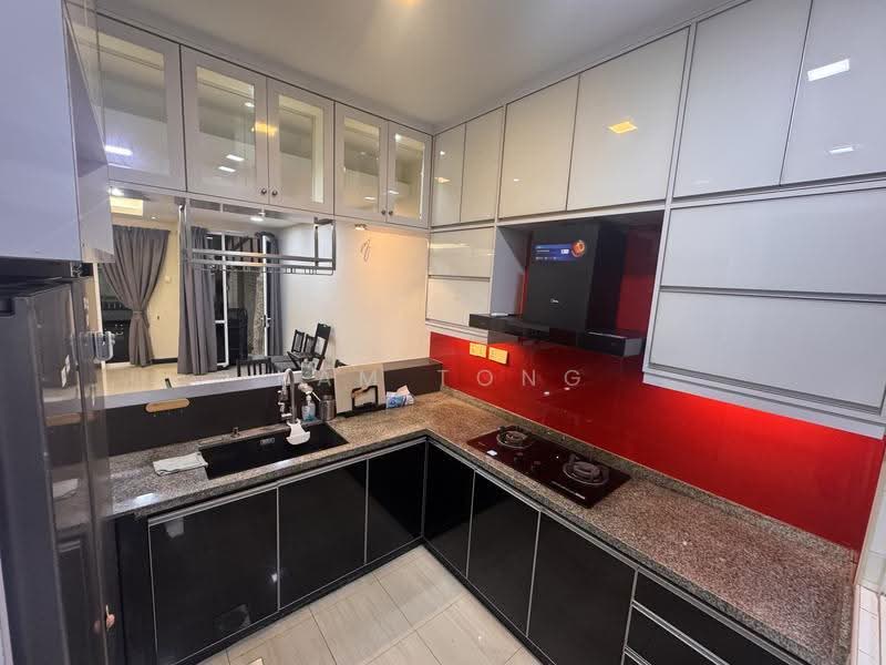 Kondominium untuk Disewa di Adora Courtyard Apartments - Kam Tong - Kitchen - PropertyGuru.com.my