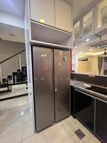 Kondominium untuk Disewa di Adora Courtyard Apartments - Kam Tong - Kitchen - PropertyGuru.com.my