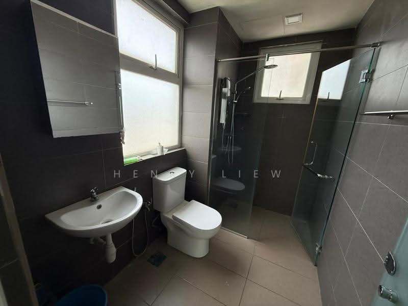 Condominium for Rent at Mutiara Ville - Henry Liew - Bathroom - PropertyGuru.com.my