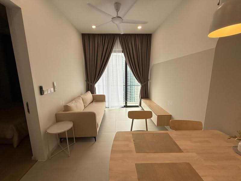 Kediaman Servis untuk Disewa di Laurel Residence - Haley Chern - Living Room - PropertyGuru.com.my