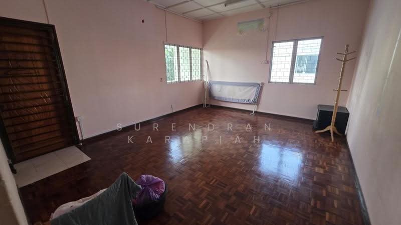 Semi-Detached House for Sale in Taman Wangi (Klang) - Surendran Karapiah - Bedroom - PropertyGuru.com.my