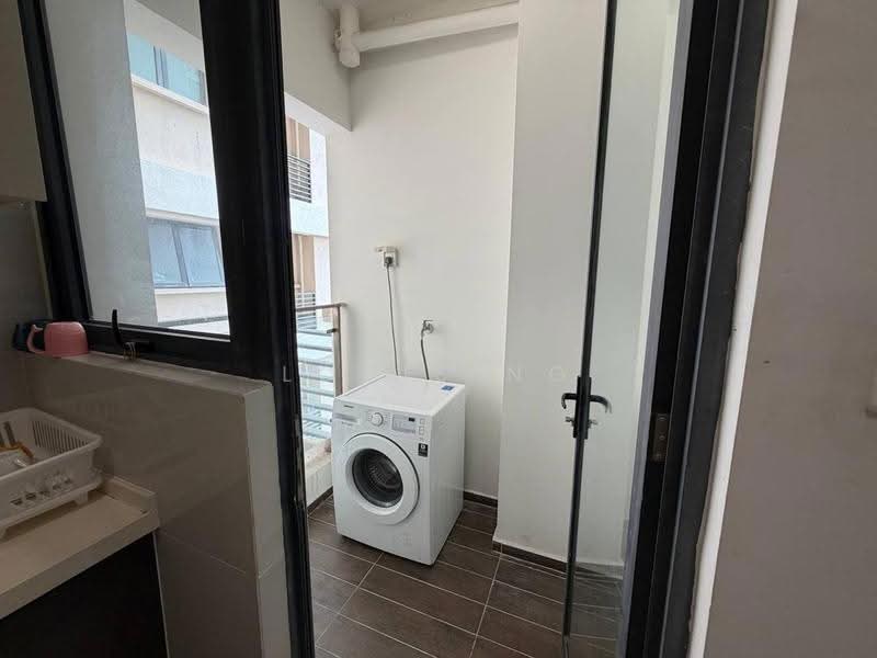Kondominium untuk Dijual di Amberside @ Country Garden Danga Bay - Louis Ng - Balcony - PropertyGuru.com.my