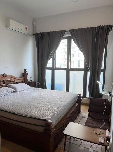 Kondominium untuk Dijual di Royal Strand @ Country Garden Danga Bay - Louis Ng - Bedroom - PropertyGuru.com.my