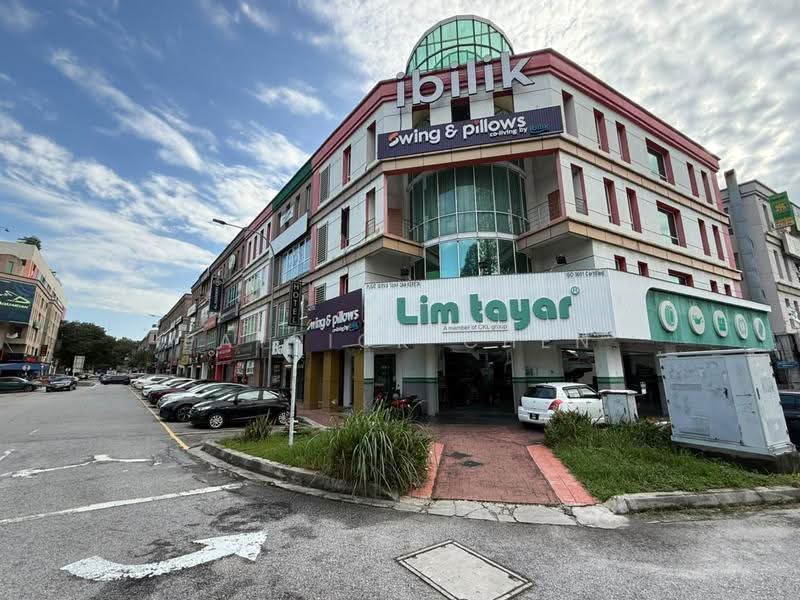 Shop for Rent in Dataran Sunway (Kota Damansara) - Patrick Chen - Exterior - PropertyGuru.com.my