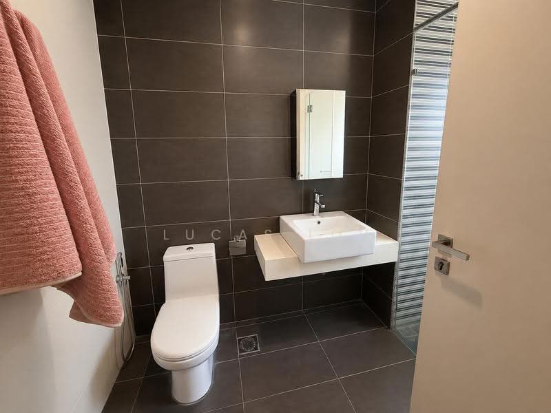 Rumah Bandar untuk Dijual di Bandar Puteri Puchong (Puchong) - Lucas Loh - Bathroom - PropertyGuru.com.my