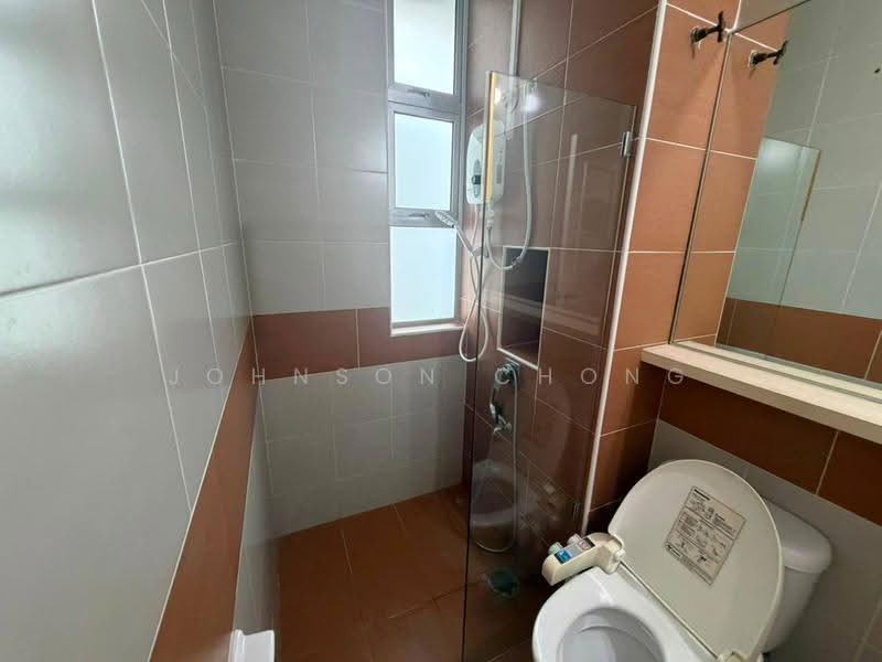 Semi-Detached House for Rent in Taman Gaya (Ulu Tiram) - Johnson Chong - Bathroom - PropertyGuru.com.my