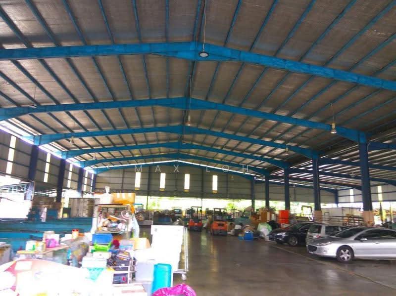 Warehouse for Sale in Kampung Baru Seelong (Senai) - Max Loh - Car Park - PropertyGuru.com.my