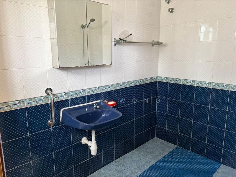 Bungalow House for Rent in SS3 (Petaling Jaya) - Joey Wong - Bathroom - PropertyGuru.com.my