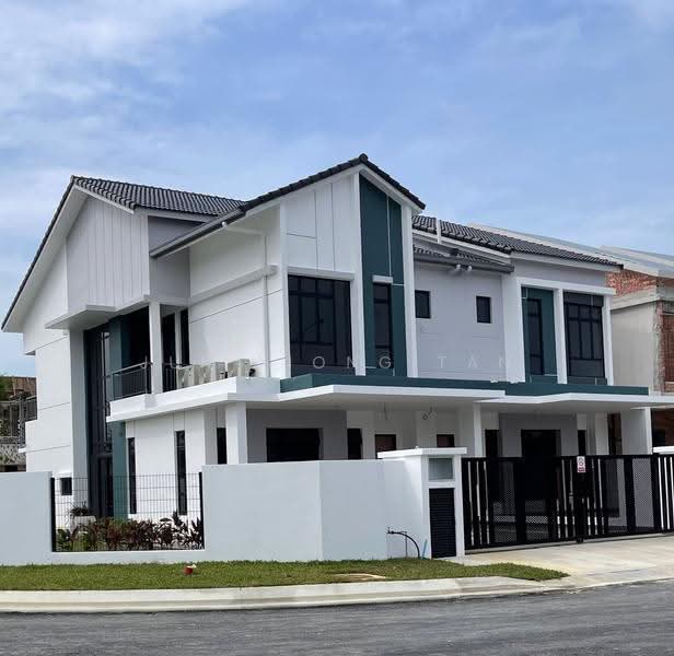 2-storey Terraced House for Sale in Skudai (Johor) - Jun Xiong Tan - Exterior - PropertyGuru.com.my