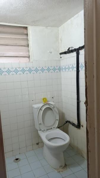2-storey Terraced House for Rent in Taman Medan (Petaling Jaya) - Stanley Savuriyar - Bathroom - PropertyGuru.com.my