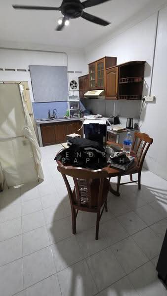 1-storey Terraced House for Sale in Taman Jaya Utama (Telok Panglima Garang) - Surendran Karapiah - Kitchen - PropertyGuru.com.my