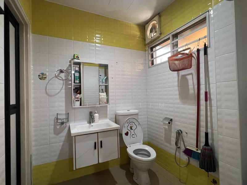 2-storey Terraced House for Sale in Saujana Damansara (Damansara Damai) - Ciana Lim - Bathroom - PropertyGuru.com.my