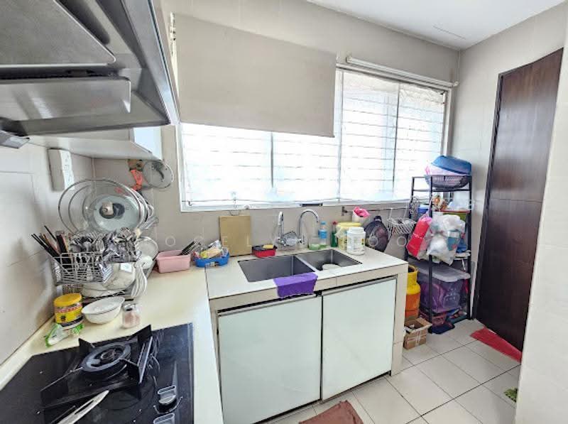 Rumah Teres 2-Tingkat untuk Dijual di Sungai Long (Bandar Sungai Long) - Jocelyn Soo - Kitchen - PropertyGuru.com.my