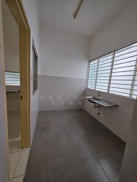 Rumah Teres 2-Tingkat untuk Dijual di Setia Indah (Setia Alam) - Wong Yuan Kong - Kitchen - PropertyGuru.com.my