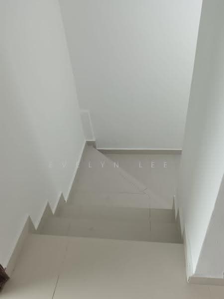 3.5-storey Terraced House for Sale in Taman Bukit Idaman (Selayang) - Evelyn Lee - Interior - PropertyGuru.com.my