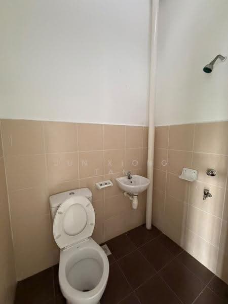 2-storey Terraced House for Sale in Taman Scientex Kulai (Sedenak) - Jun Xiong Tan - Bathroom - PropertyGuru.com.my