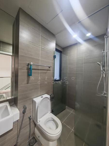 Pejabat untuk Dijual di Petaling Jaya (Selangor) - Nazmico Chong - Bathroom - PropertyGuru.com.my
