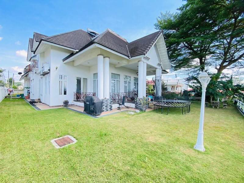 Bungalow House untuk Dijual di Bandar Baru Bangi (Selangor) - Mahzah Mohd Rapiee - Exterior - PropertyGuru.com.my