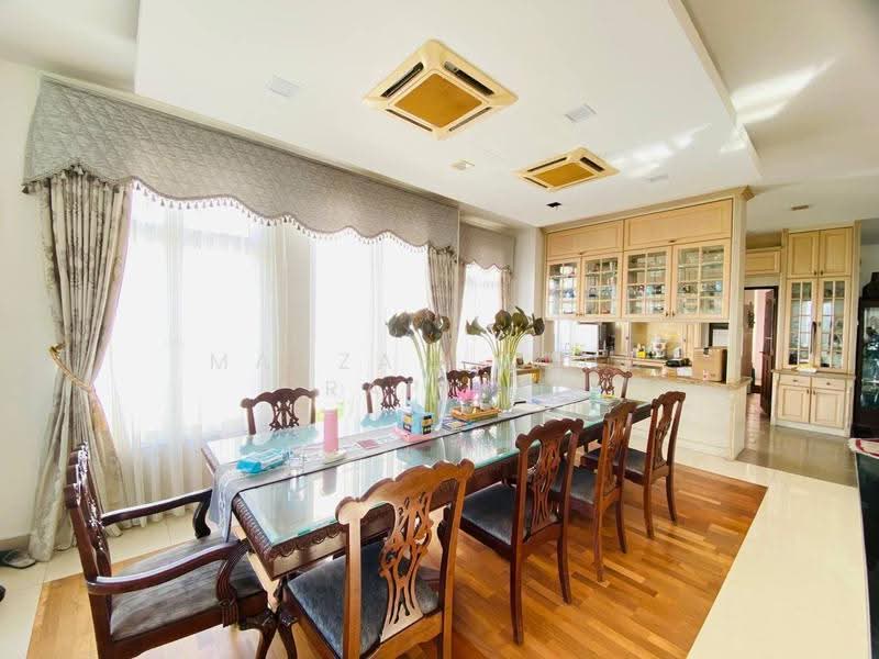 Bungalow House untuk Dijual di Bandar Baru Bangi (Selangor) - Mahzah Mohd Rapiee - Dining Room - PropertyGuru.com.my