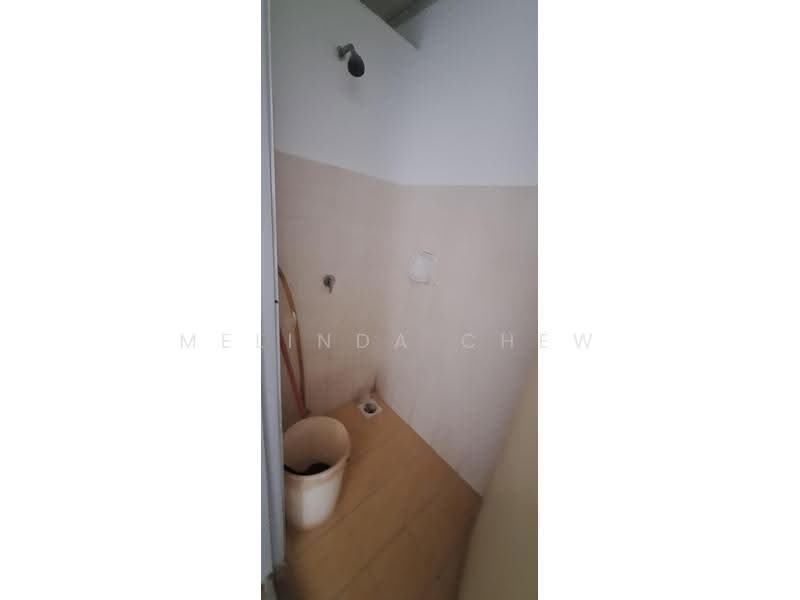 Pangsapuri untuk Dijual di Pangsapuri Setia Vista - Melinda Chew - Bathroom - PropertyGuru.com.my