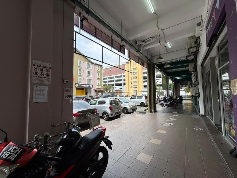 Apartment for Sale at Pusat Komersial Seksyen 7 - NIK AZWAN - Exterior - PropertyGuru.com.my
