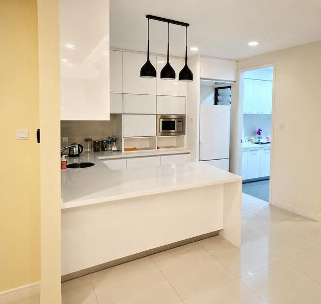 Condominium for Sale at Verdana - Jane Lai - Kitchen - PropertyGuru.com.my