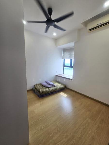 Kondominium untuk Disewa di Amberside @ Country Garden Danga Bay - Eve Neo - Bedroom - PropertyGuru.com.my