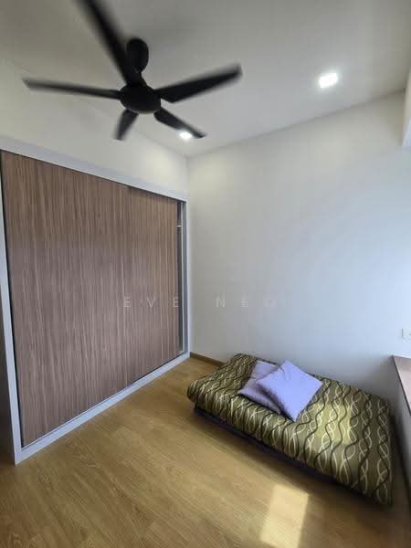 Kondominium untuk Disewa di Amberside @ Country Garden Danga Bay - Eve Neo - Bedroom - PropertyGuru.com.my