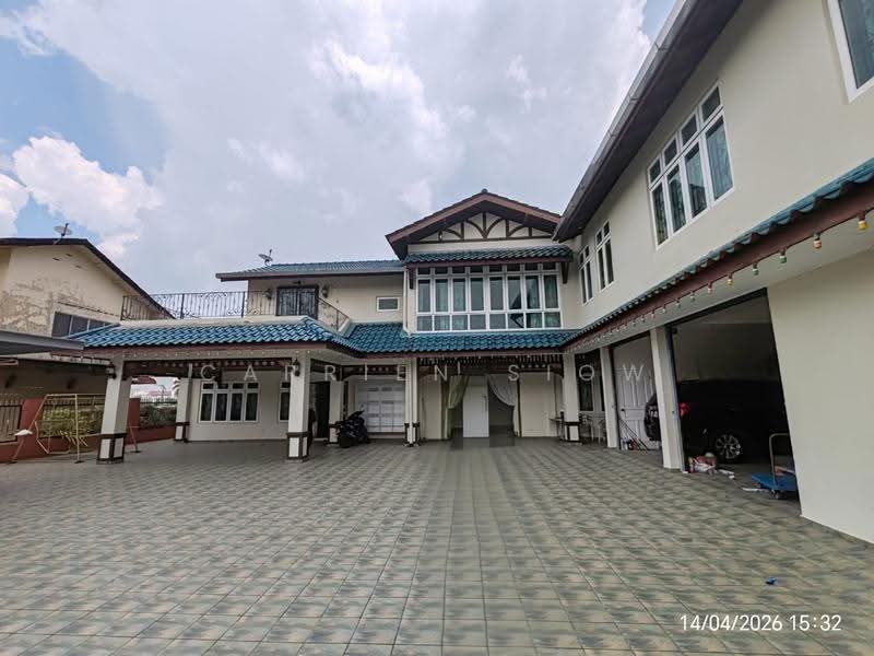Bungalow House untuk Dijual di Taman Stulang Laut (Johor Bahru) - Carrien Siow - Exterior - PropertyGuru.com.my
