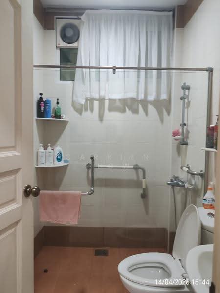 Bungalow House untuk Dijual di Taman Stulang Laut (Johor Bahru) - Carrien Siow - Bathroom - PropertyGuru.com.my