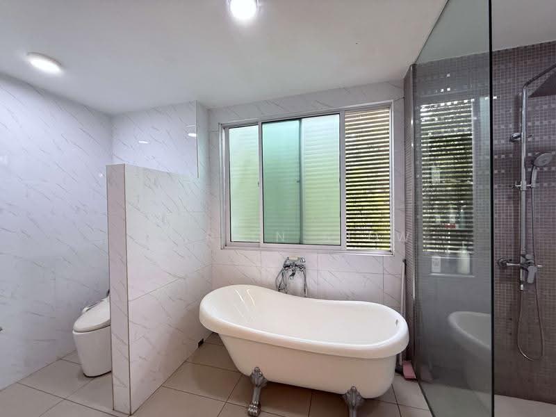 Rumah Berkembar untuk Dijual di East Ledang (Iskandar Puteri (Nusajaya)) - Carrien Siow - Bathroom - PropertyGuru.com.my