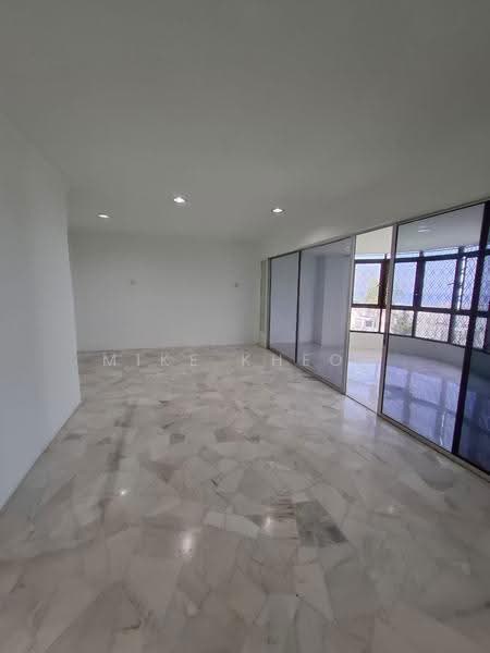 3-storey Terraced House for Sale in Batu Ferringhi (Penang) - Mike Kheoh - Interior - PropertyGuru.com.my