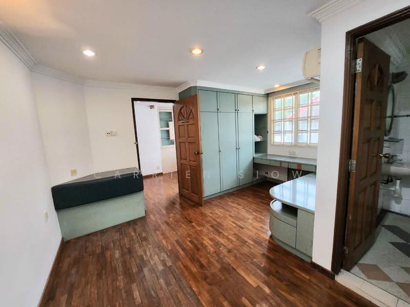Rumah Berkembar untuk Dijual di Taman Pelangi (Johor Bahru) - Carrien Siow - Study - PropertyGuru.com.my