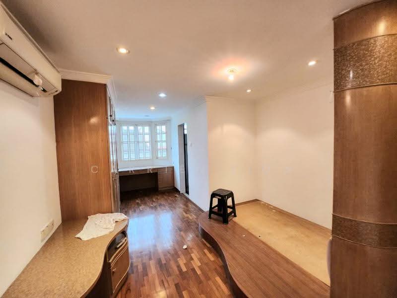 Rumah Berkembar untuk Dijual di Taman Pelangi (Johor Bahru) - Carrien Siow - Study - PropertyGuru.com.my