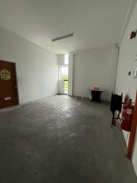 Factory for Rent in Eco Business Park 1 (Johor Bahru) - Carrien Siow - Interior - PropertyGuru.com.my
