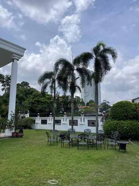 Bungalow House untuk Dijual di Taman Stulang Laut (Johor Bahru) - Carrien Siow - Garden - PropertyGuru.com.my