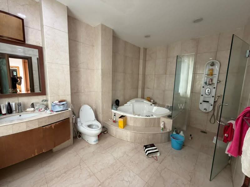 Bungalow House untuk Dijual di Taman Stulang Laut (Johor Bahru) - Carrien Siow - Bathroom - PropertyGuru.com.my