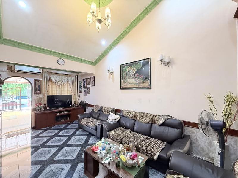 Rumah Teres untuk Dijual di Taman Rinting (Masai) - Carrien Siow - Living Room - PropertyGuru.com.my