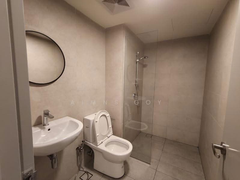 Kediaman Servis untuk Dijual di 8th & Stellar - Aimns Goy - Bathroom - PropertyGuru.com.my