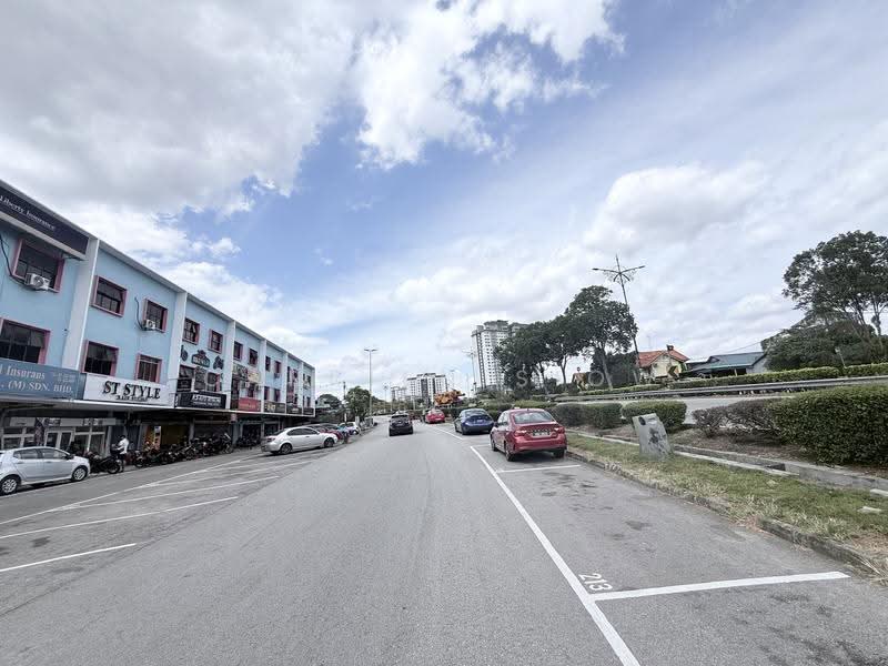 Shop / Office untuk Dijual di Larkin (Johor Bahru) - Carrien Siow - Exterior - PropertyGuru.com.my