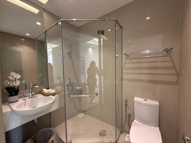 Condominium for Sale at Brunsfield EmbassyView - Kylie Hoh - Bathroom - PropertyGuru.com.my