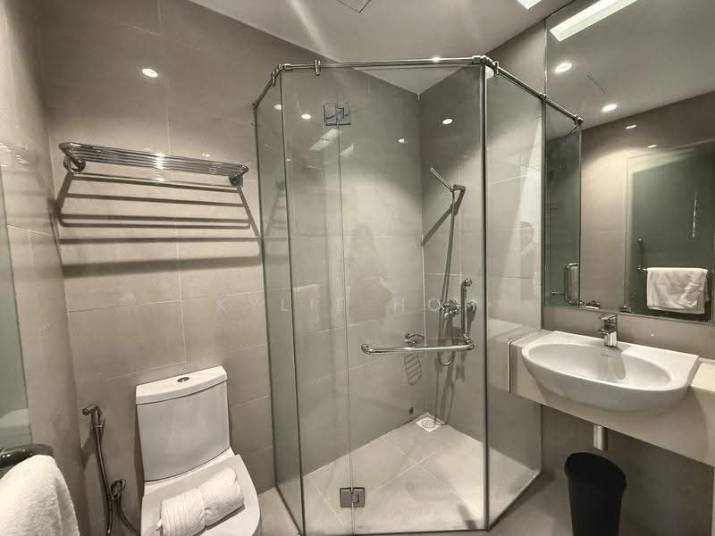 Condominium for Sale at Brunsfield EmbassyView - Kylie Hoh - Bathroom - PropertyGuru.com.my