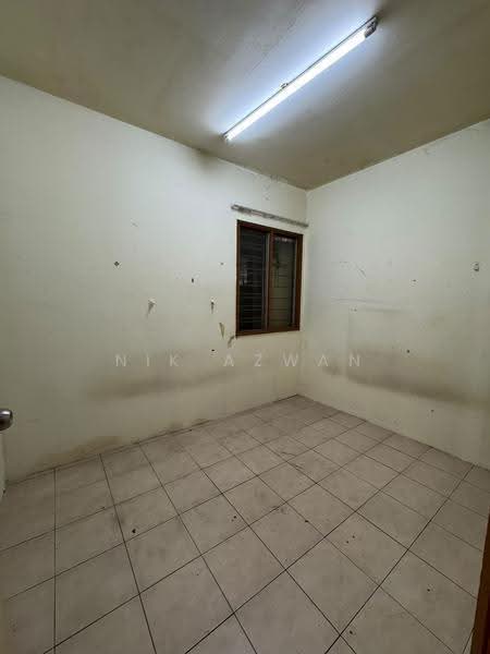 Apartment for Sale at Pusat Komersial Seksyen 7 - NIK AZWAN - Interior - PropertyGuru.com.my