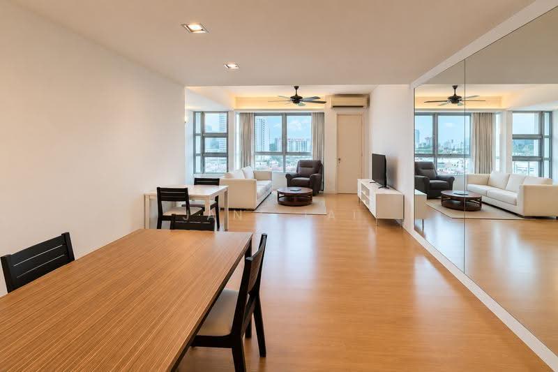 Kediaman Servis untuk Dijual di i-Zen @ Kiara 1 - Jane Lai - Living Room - PropertyGuru.com.my